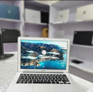 New Laptop Apple MacBook Air 2013 4GB Intel Core I5 SSD 128GB