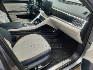 New BYD Song Plus 2024 Silver