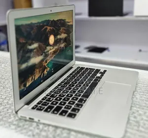 New Laptop Apple MacBook 4GB Intel Core I5 SSD 128GB