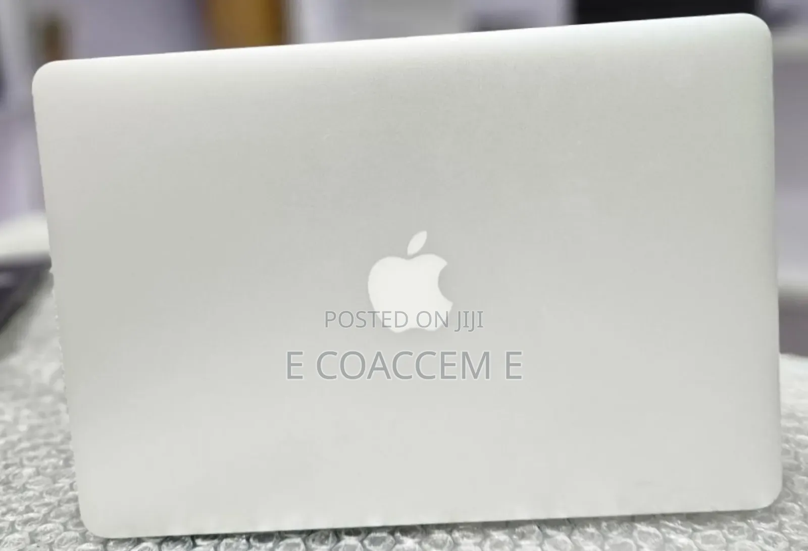 New Laptop Apple MacBook 8GB Intel Core I7 SSD 256GB