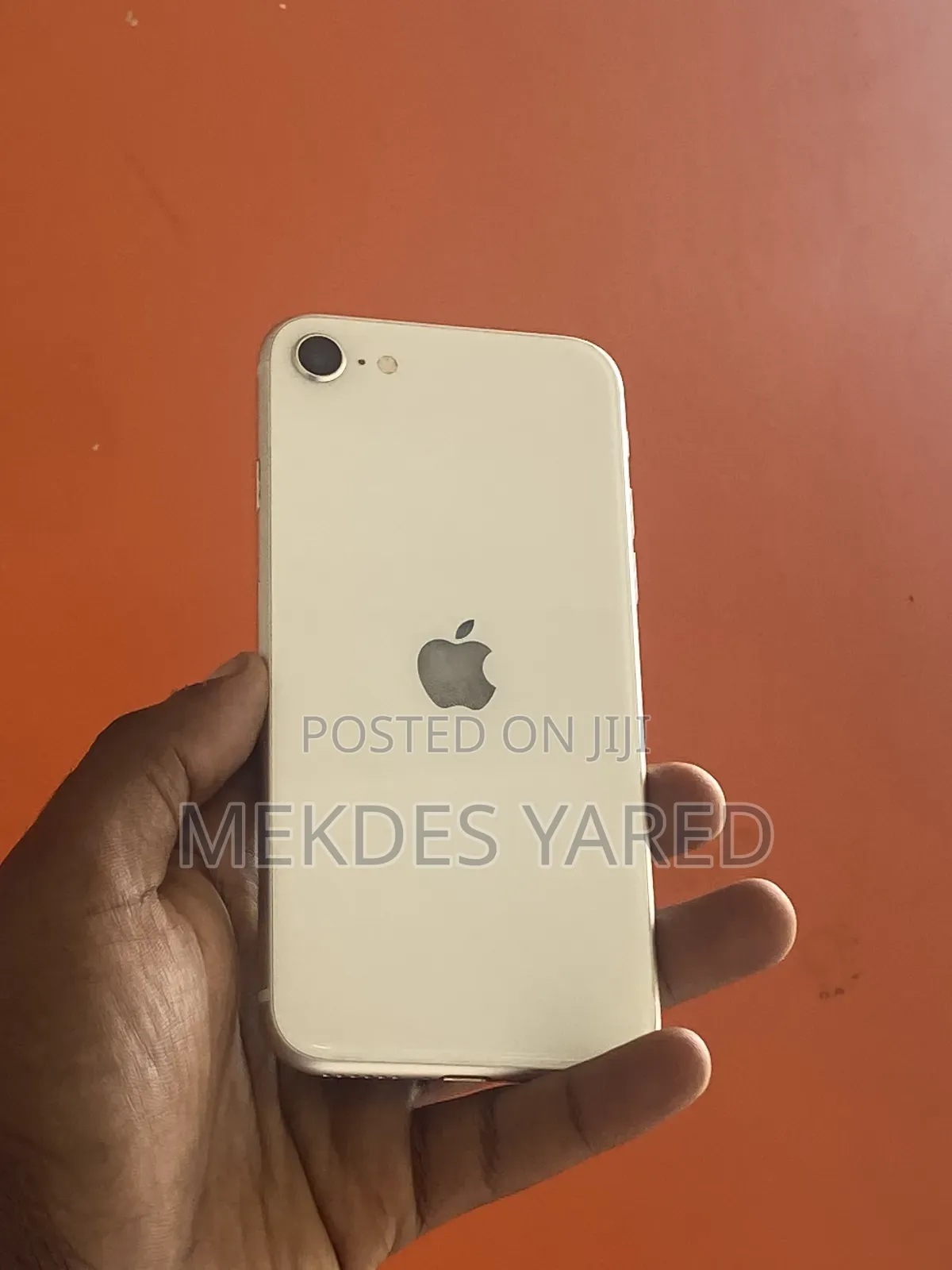 New Apple iPhone SE (2020) 128 GB White