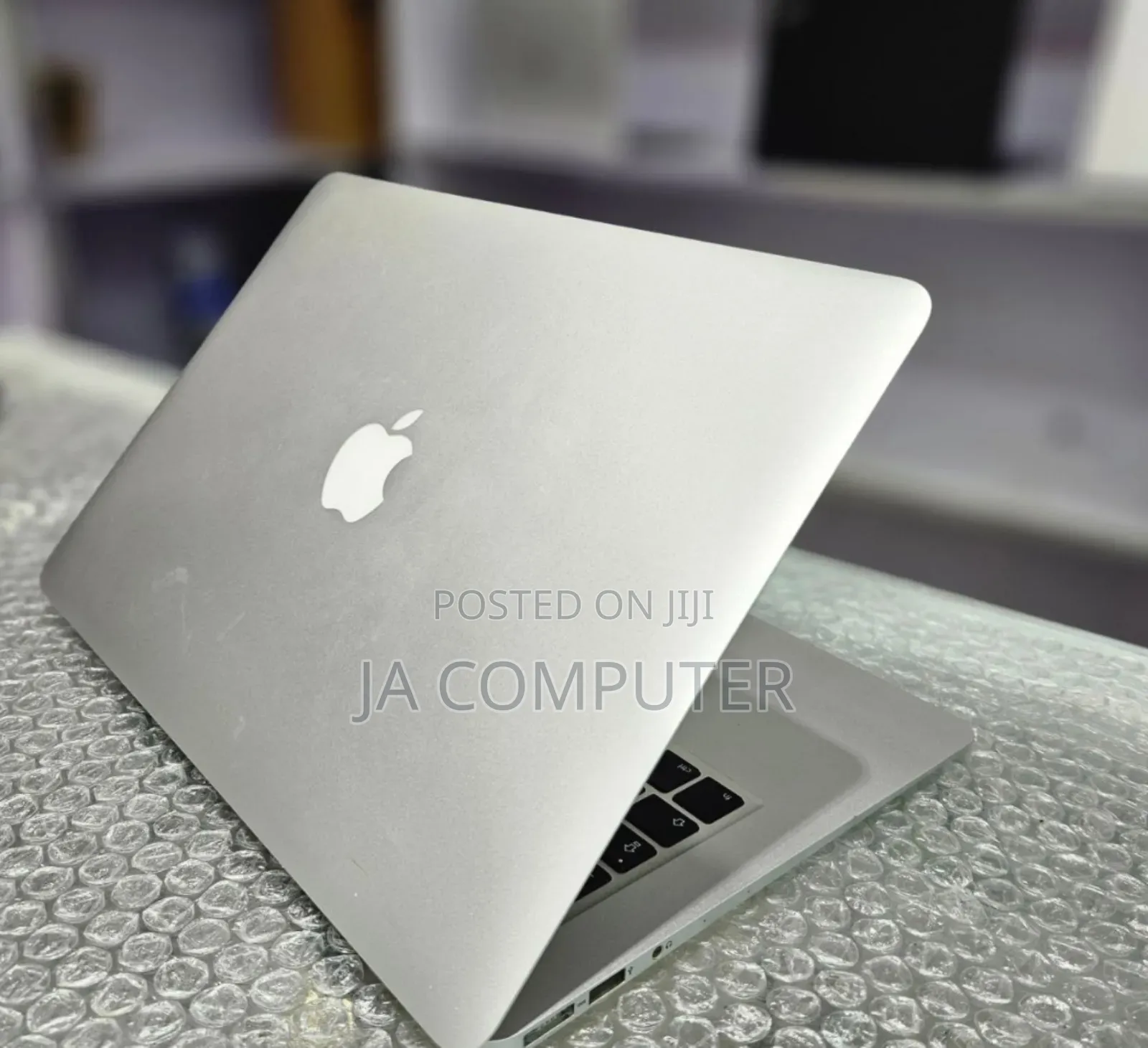 New Laptop Apple MacBook Air 2014 8GB Intel Core I7 SSD 256GB