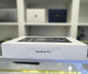 New Laptop Apple MacBook Pro 18GB Apple M3 SSD 512GB