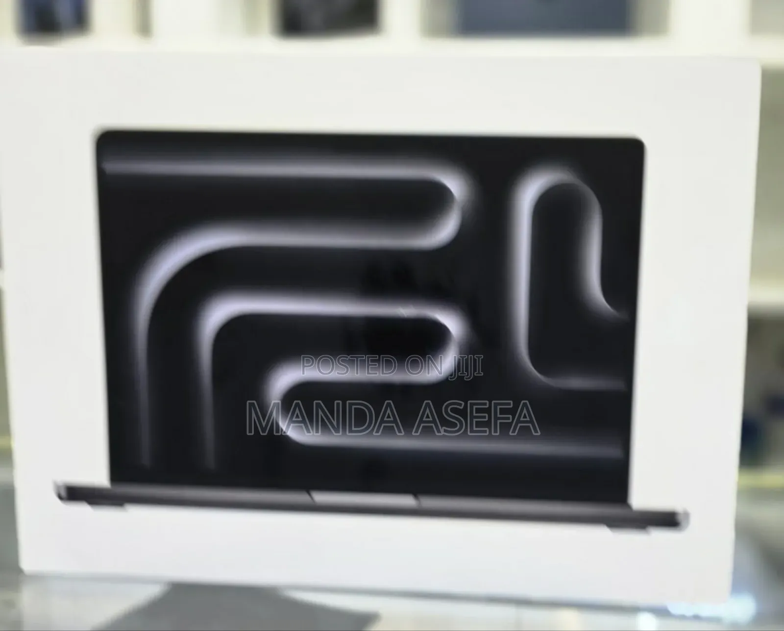 New Laptop Apple MacBook Pro 18GB Apple M3 SSD 512GB