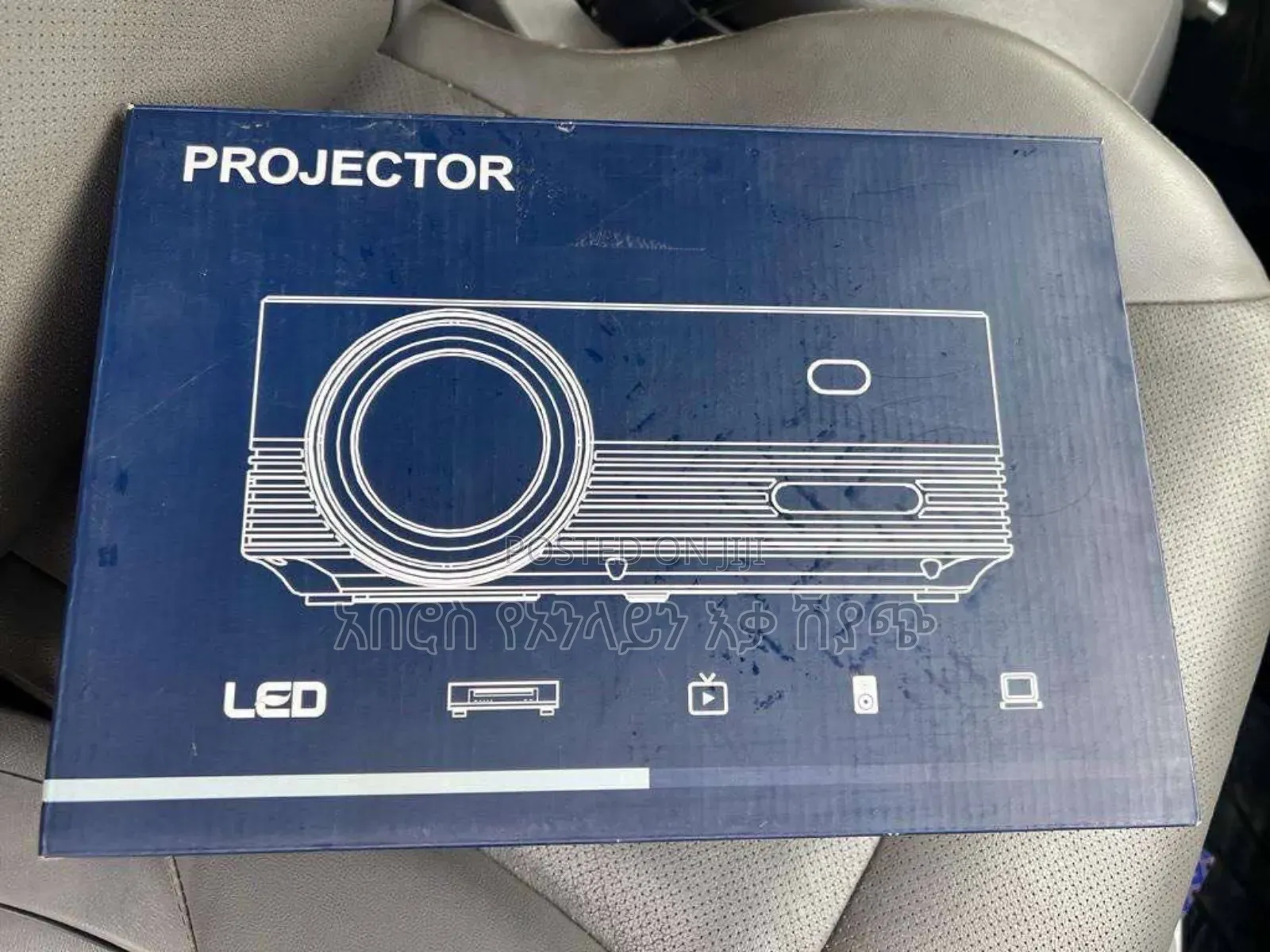 Epson W01 Original Projector