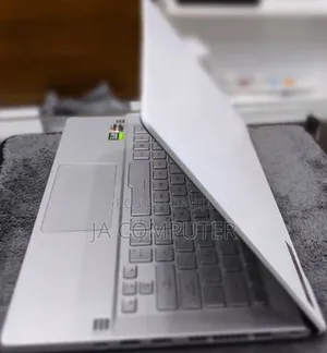 Photo - New Laptop Asus ROG Zephyrus G14 16GB AMD Ryzen 9 SSD 1T