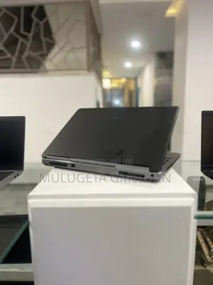 New Laptop Dell Precision 7520 16GB Intel Core I7 SSD 512GB