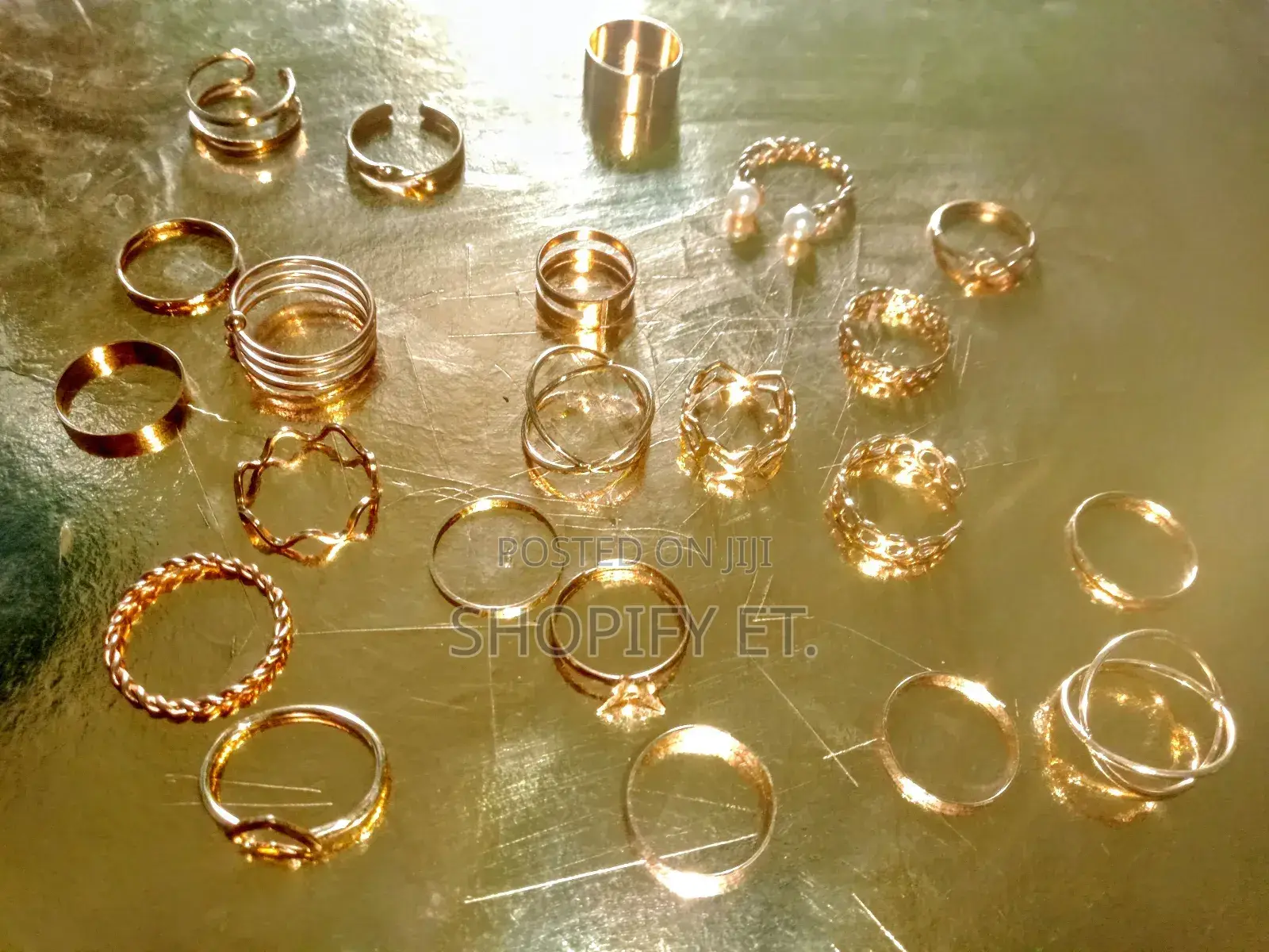 Golden Ring Set (22 Piece)
