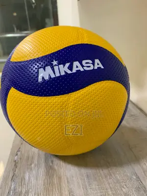 Photo - Mikasa FIVE Volleyballs