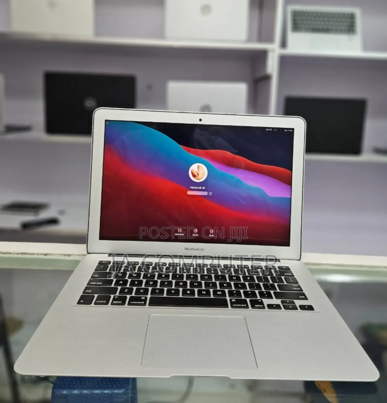 New Laptop Apple MacBook Air 2017 4GB Intel Core I5 SSD 128GB