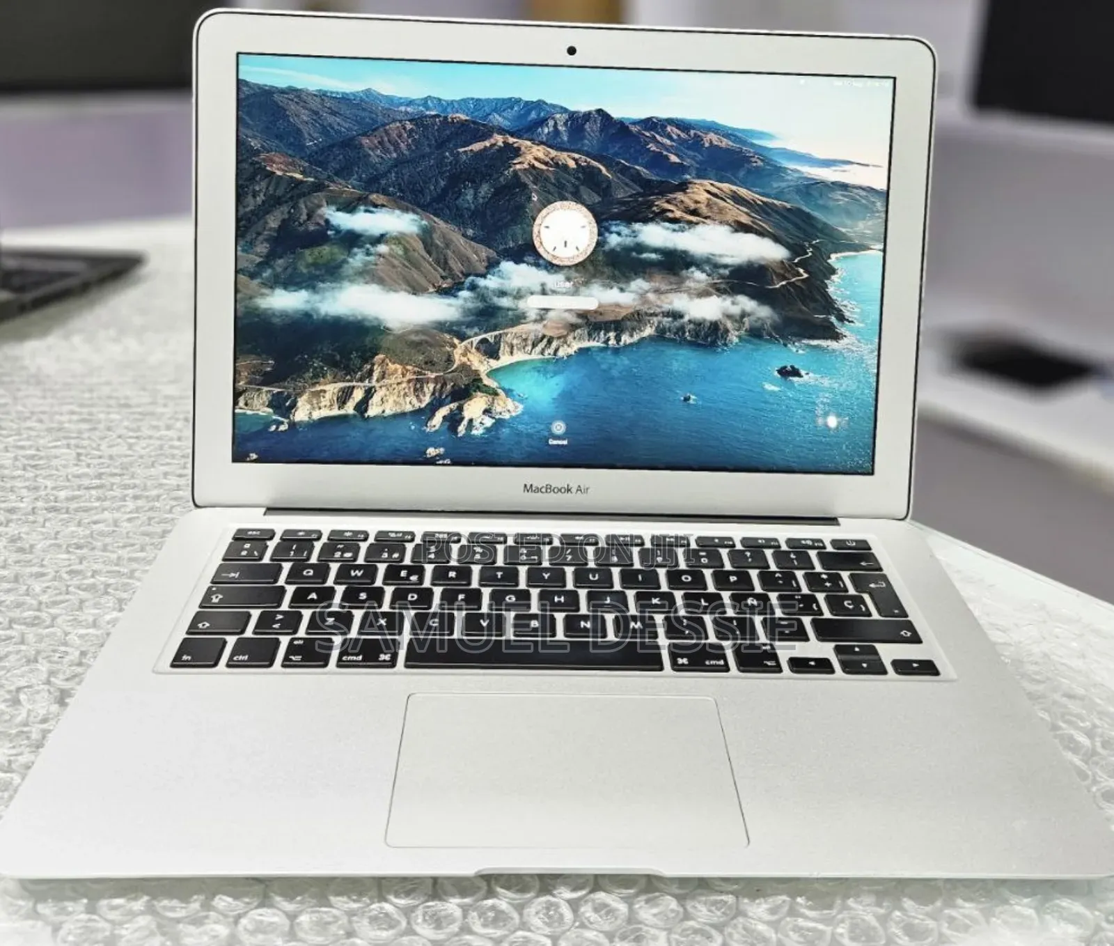 New Laptop Apple MacBook Air 2013 4GB Intel Core I5 SSD 128GB