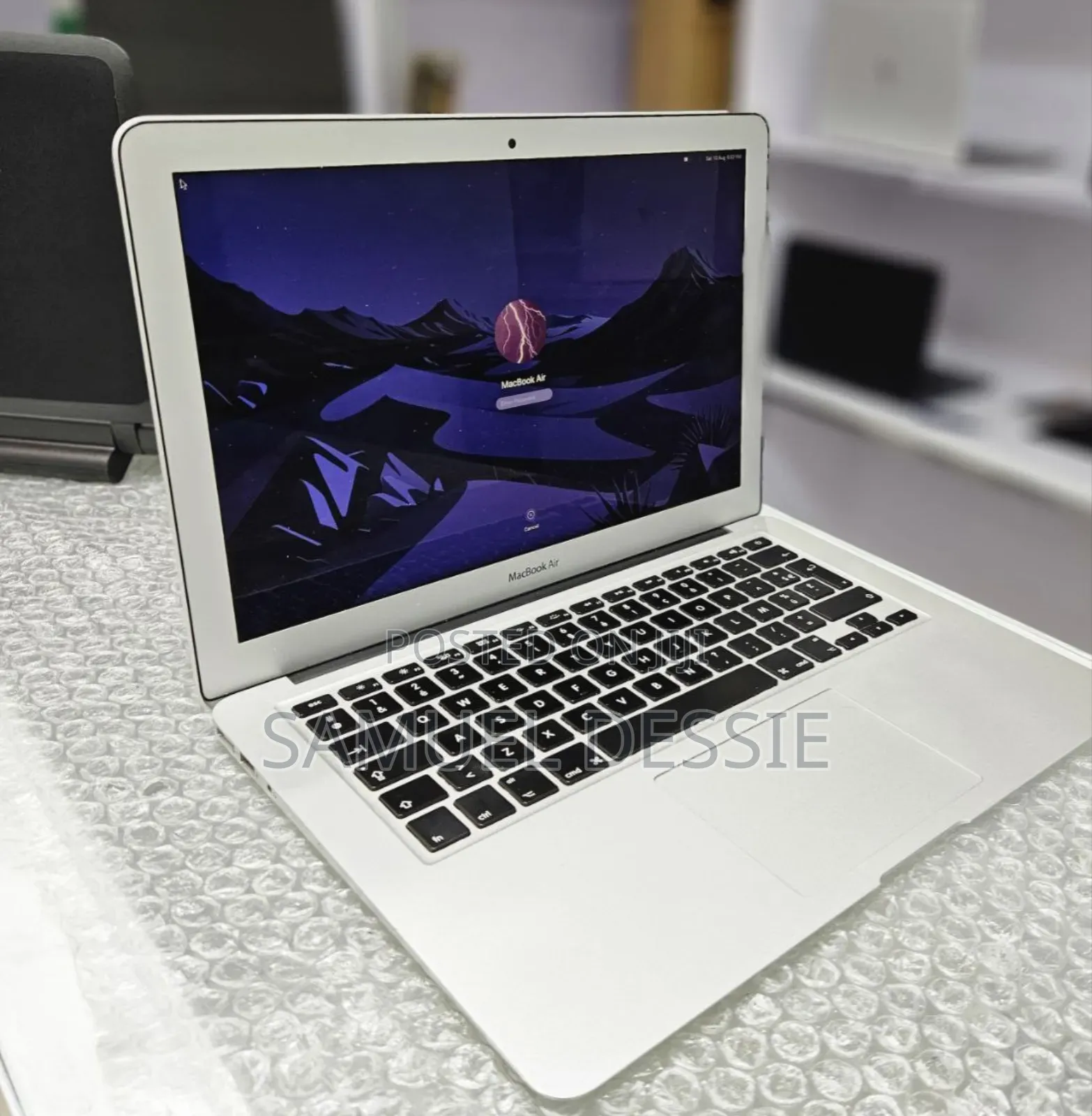 New Laptop Apple MacBook Air 2014 8GB Intel Core I7 SSD 256GB