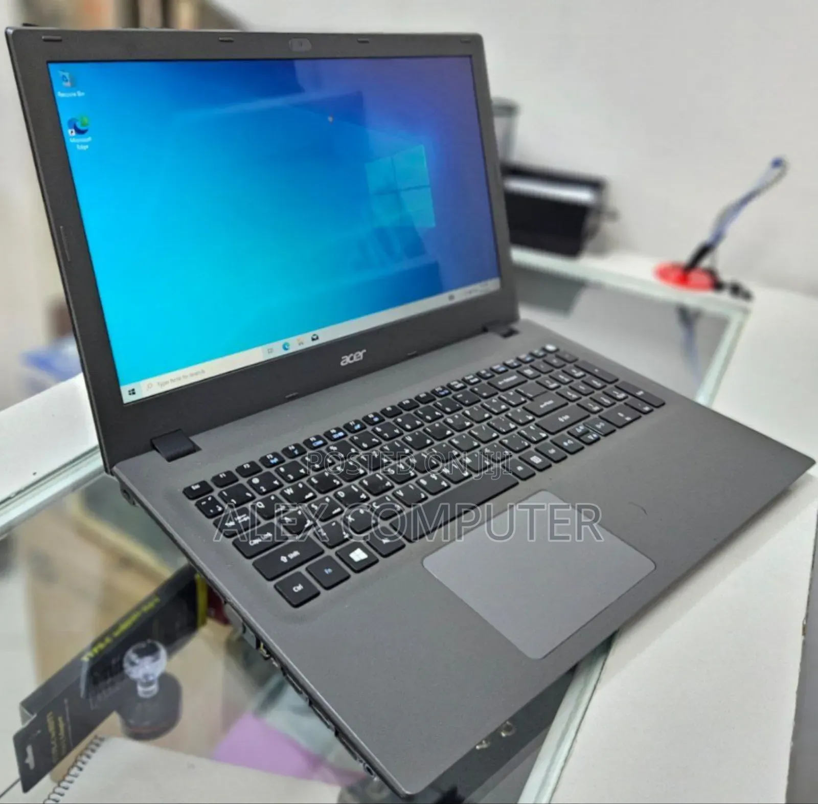 New Laptop Acer Aspire E5 4GB Intel Core I3 HDD 320GB