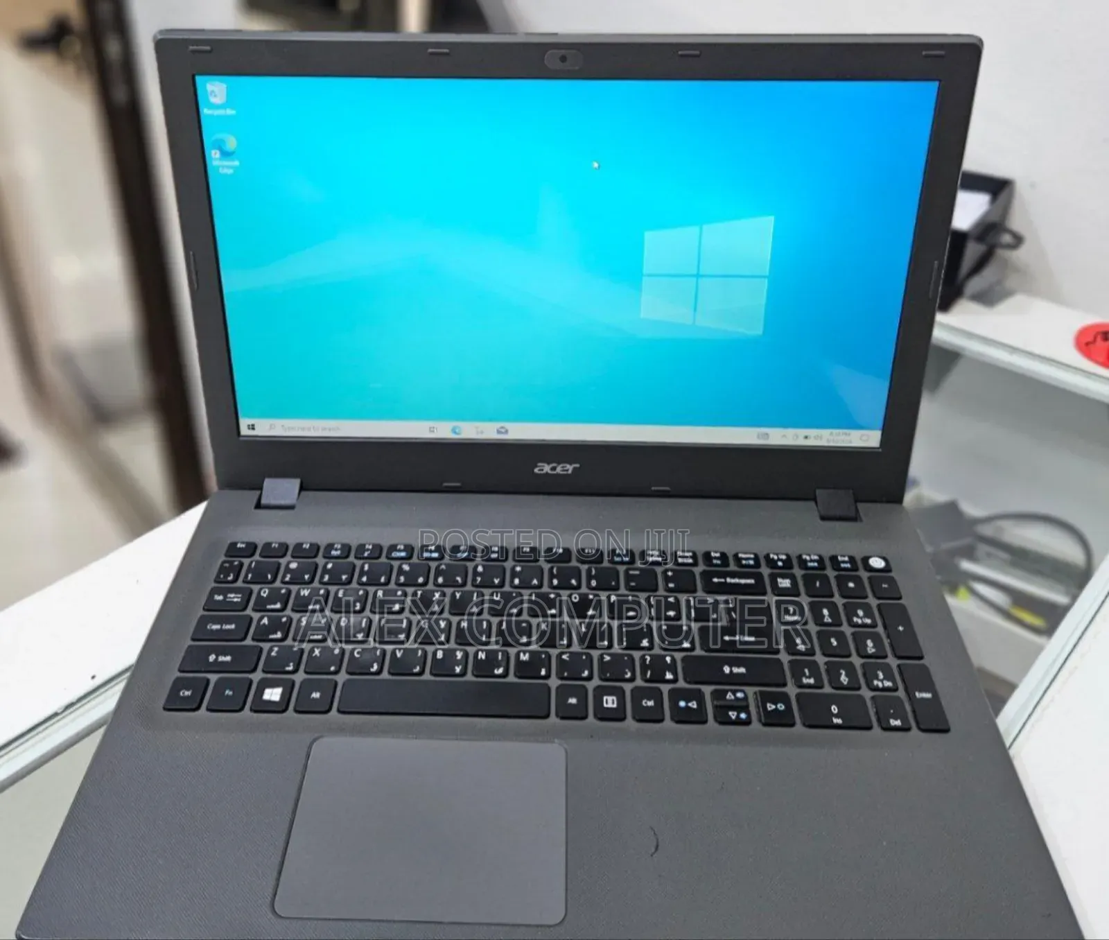 New Laptop Acer Aspire E5 4GB Intel Core I3 HDD 320GB