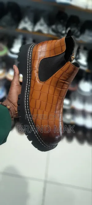 Photo - Chelsea Boots Men's Premium Quality