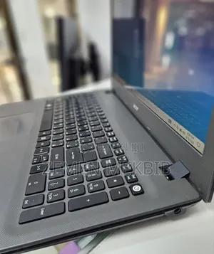 New Laptop Acer Aspire 5 4GB Intel Core I3 HDD 320GB