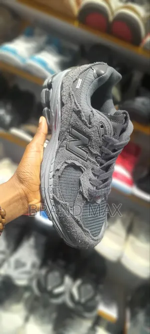 Photo - New Balance 2002 Premium Quality