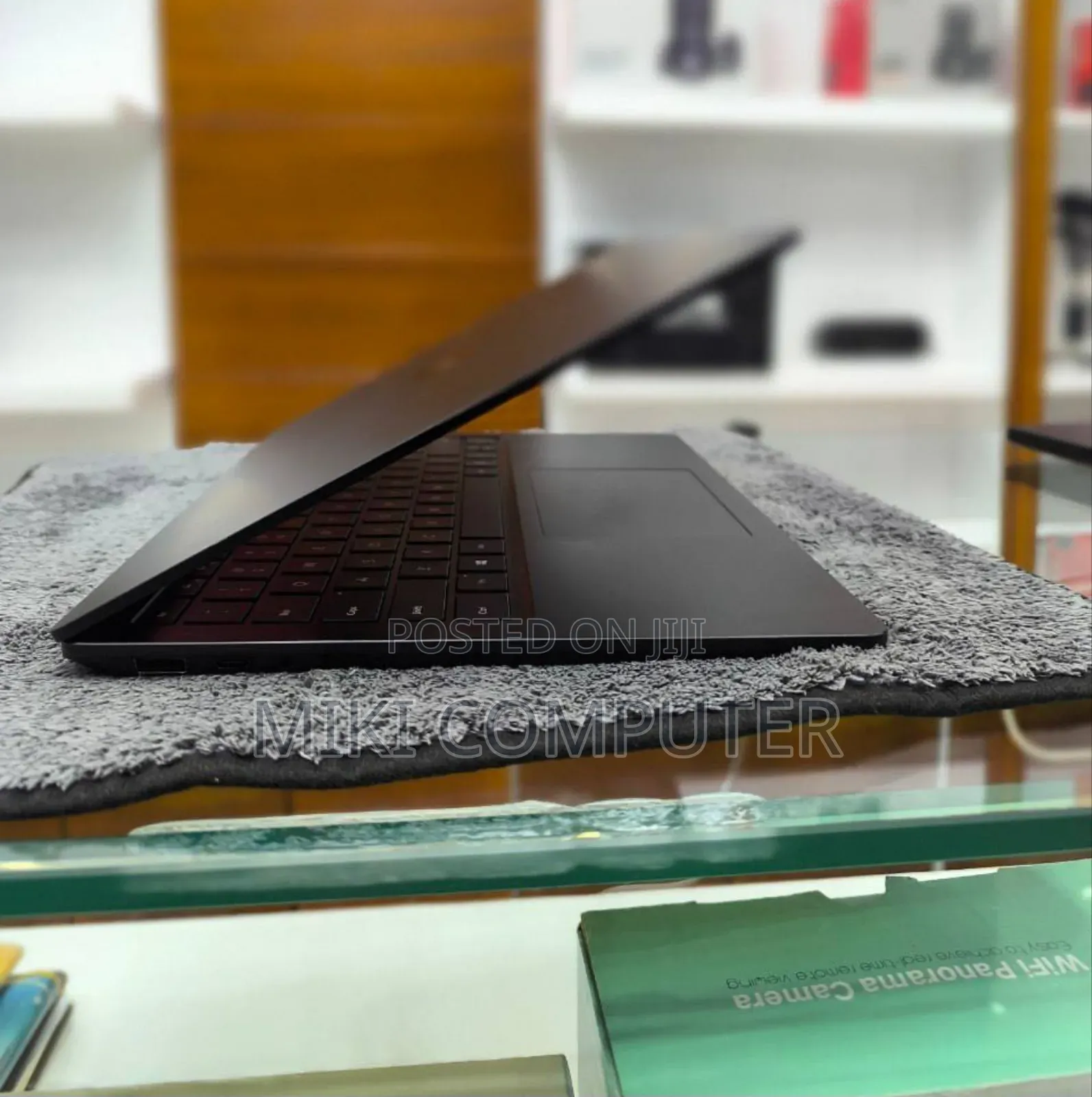 New Laptop Microsoft Surface 16GB Intel Core I7 SSD 256GB