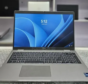 New Laptop Dell Latitude 5540 16GB Intel Core I7 SSD 512GB