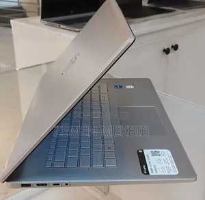 New Laptop HP Stream Notebook 8GB Intel Core I5 SSD 256GB