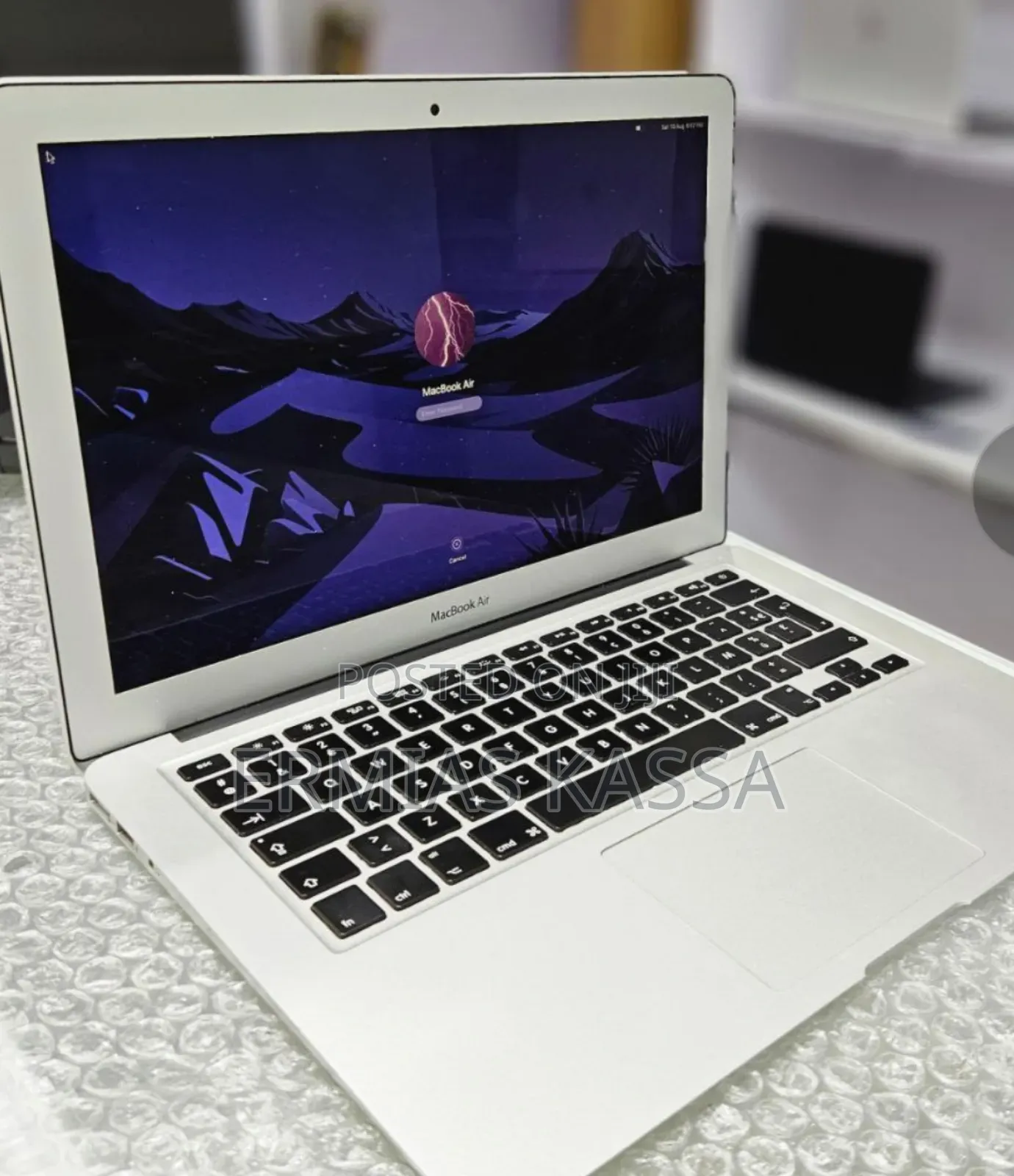 New Laptop Apple MacBook Air 2014 8GB Intel Core I7 SSD 256GB