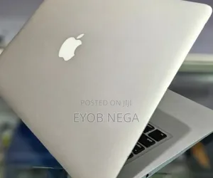 Photo - New Laptop Apple MacBook Air 2017 8GB Intel Core I5 SSD 256GB