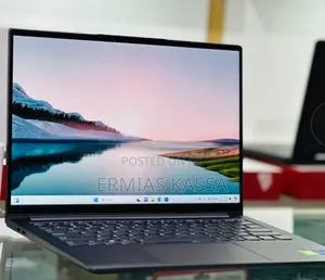 New Laptop Lenovo Yoga 700 16GB Intel Core I7 SSD 512GB