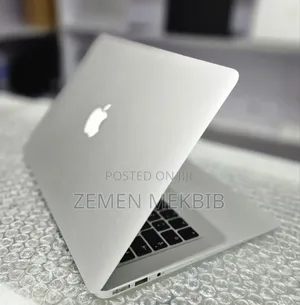 New Laptop Apple MacBook Air 2013 4GB Intel Core I5 SSD 128GB
