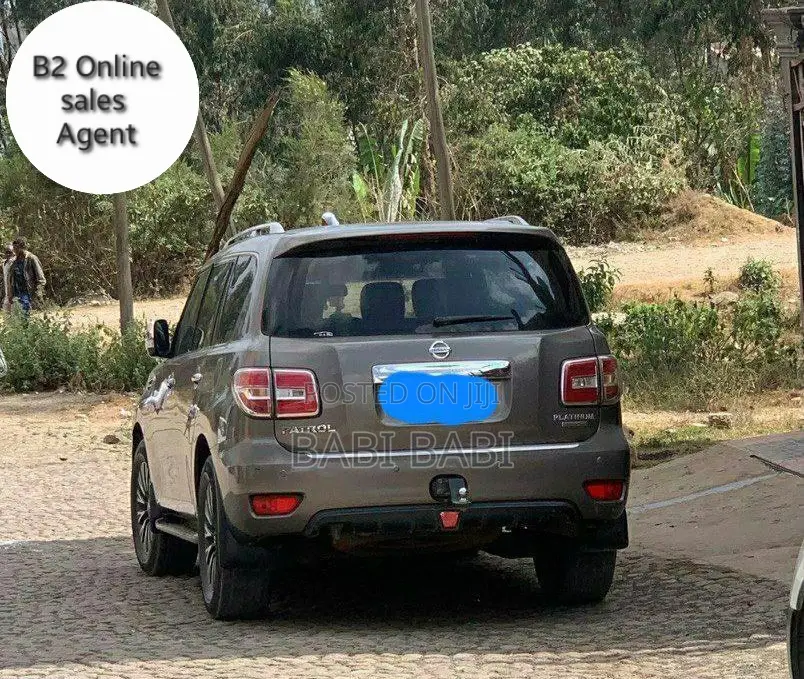 Nissan Patrol 2017 Gold