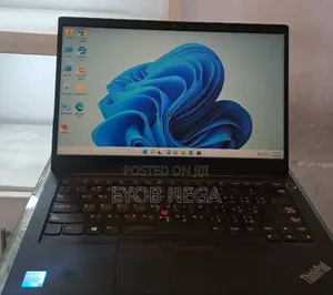 New Laptop Lenovo ThinkPad Yoga 8GB Intel Core I7 SSD 512GB