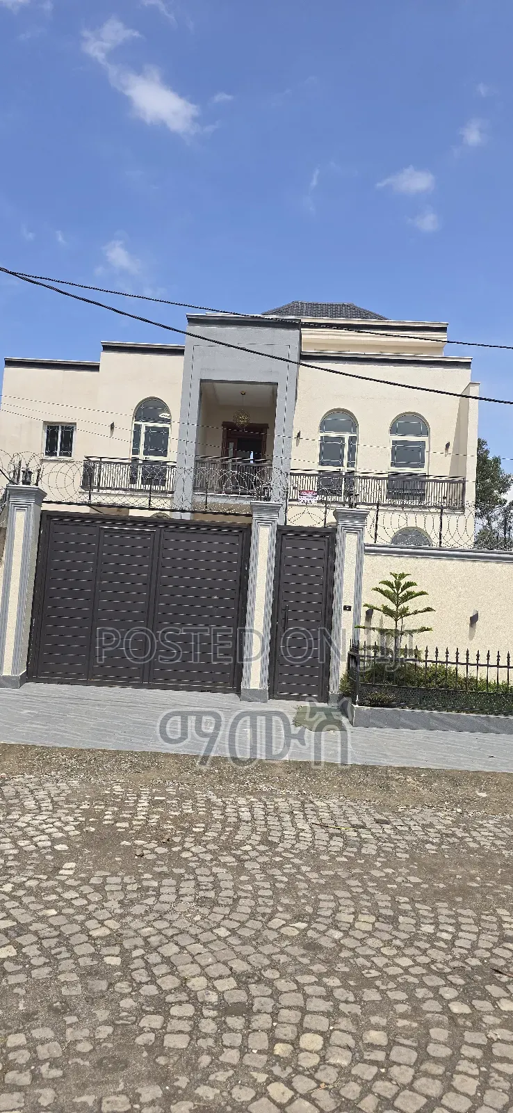 Furnished 3bdrm Villa in አዲስ አበባ ጃሞ ሚካኤል አንበሳ, Nifas Silk-Lafto