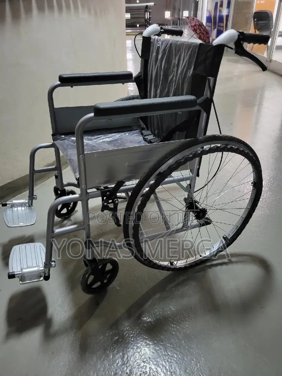 Wheelchair Appropriate: For Elder People Disabled/Hand PUSH