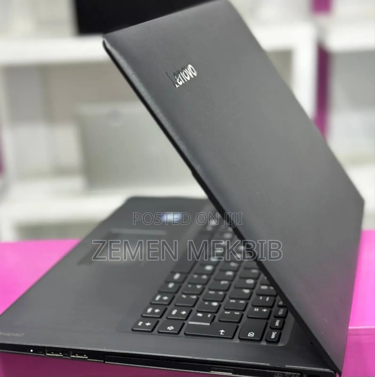 New Laptop Lenovo 4GB Intel Core I3 SSD 1T