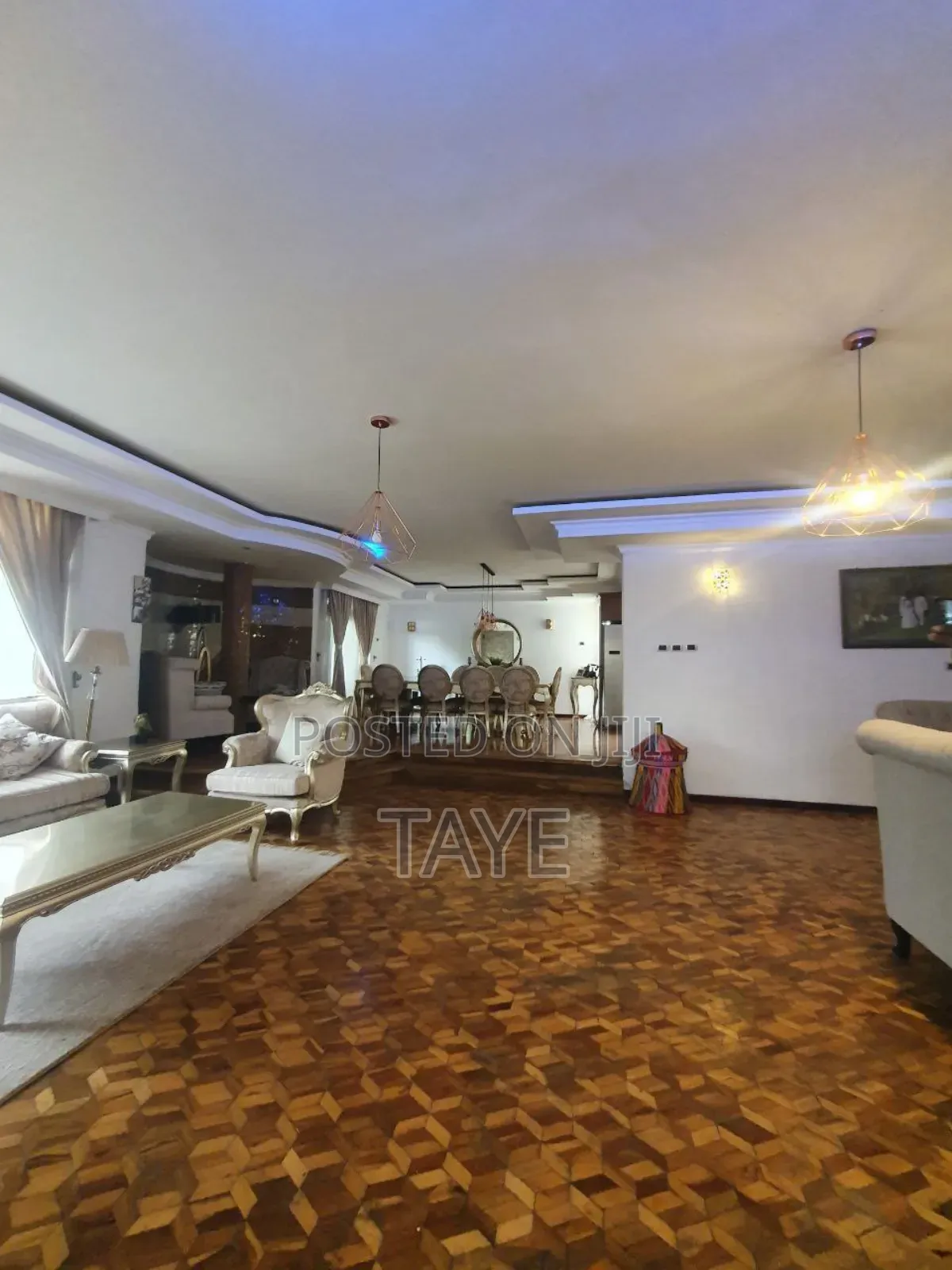 6bdrm Mansion in Kirkos for sale