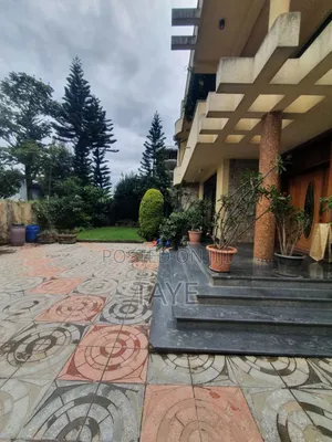 6bdrm Mansion in Kirkos for sale