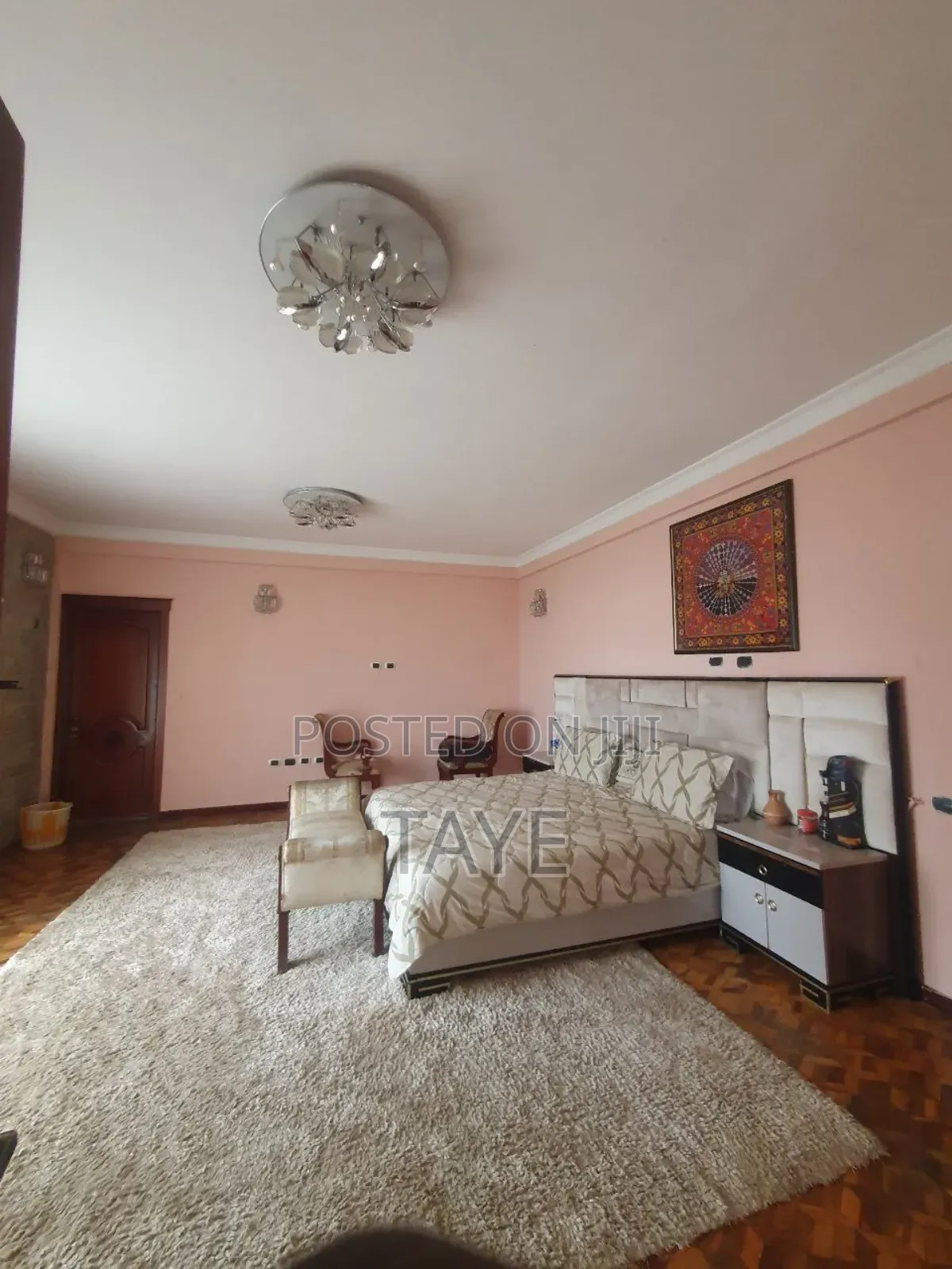 6bdrm Mansion in Kirkos for sale