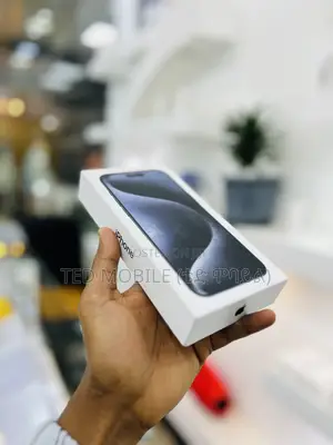 New Apple iPhone 15 Pro Max 256 GB Blue