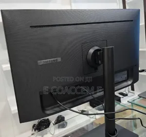 Samsung 27 Inches 16:9 USB-C IPS Monitor