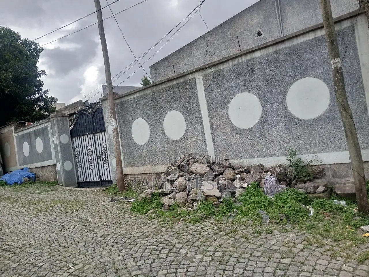 3bdrm House in Wosene Compound, Yeka for sale