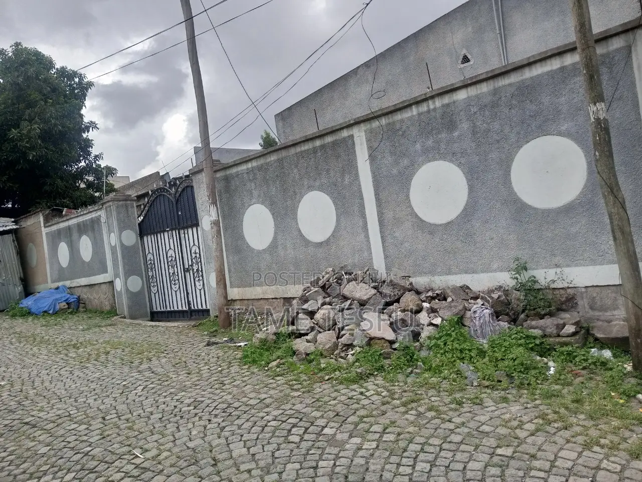 3bdrm House in Wosene Compound, Yeka for sale