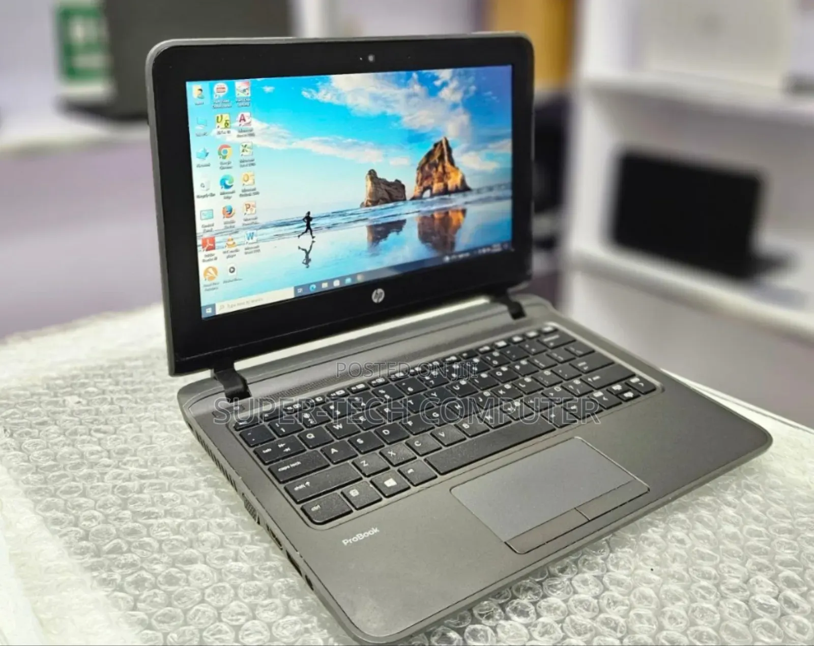 New Laptop HP ProBook 430 4GB Intel Core 2 Quad SSD 128GB