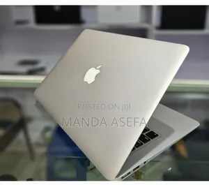 Photo - New Laptop Apple MacBook Air 8GB Intel Core I5 SSD 128GB