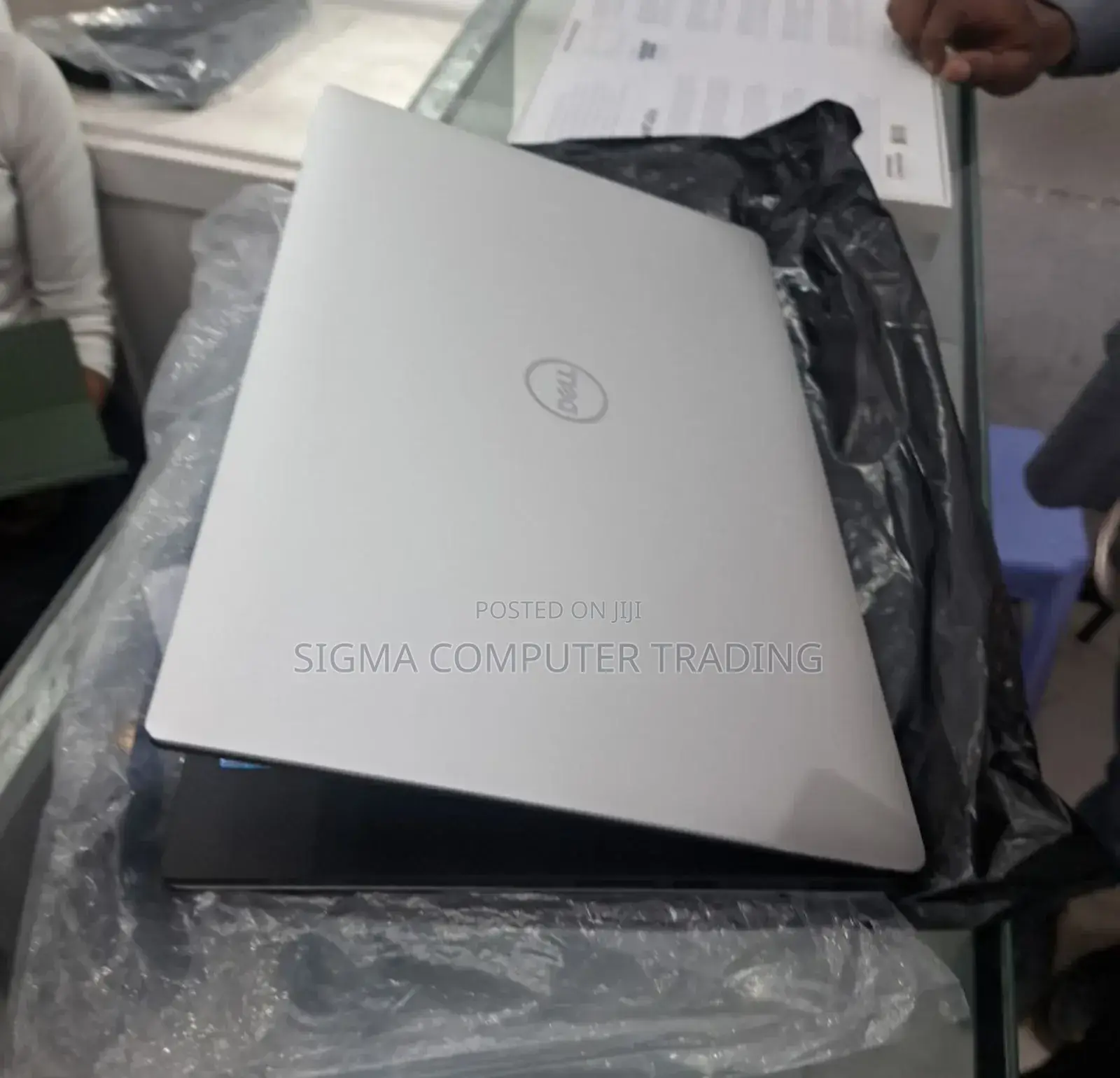 New Laptop Dell XPS 15 16GB Intel Core I7 SSD 512GB