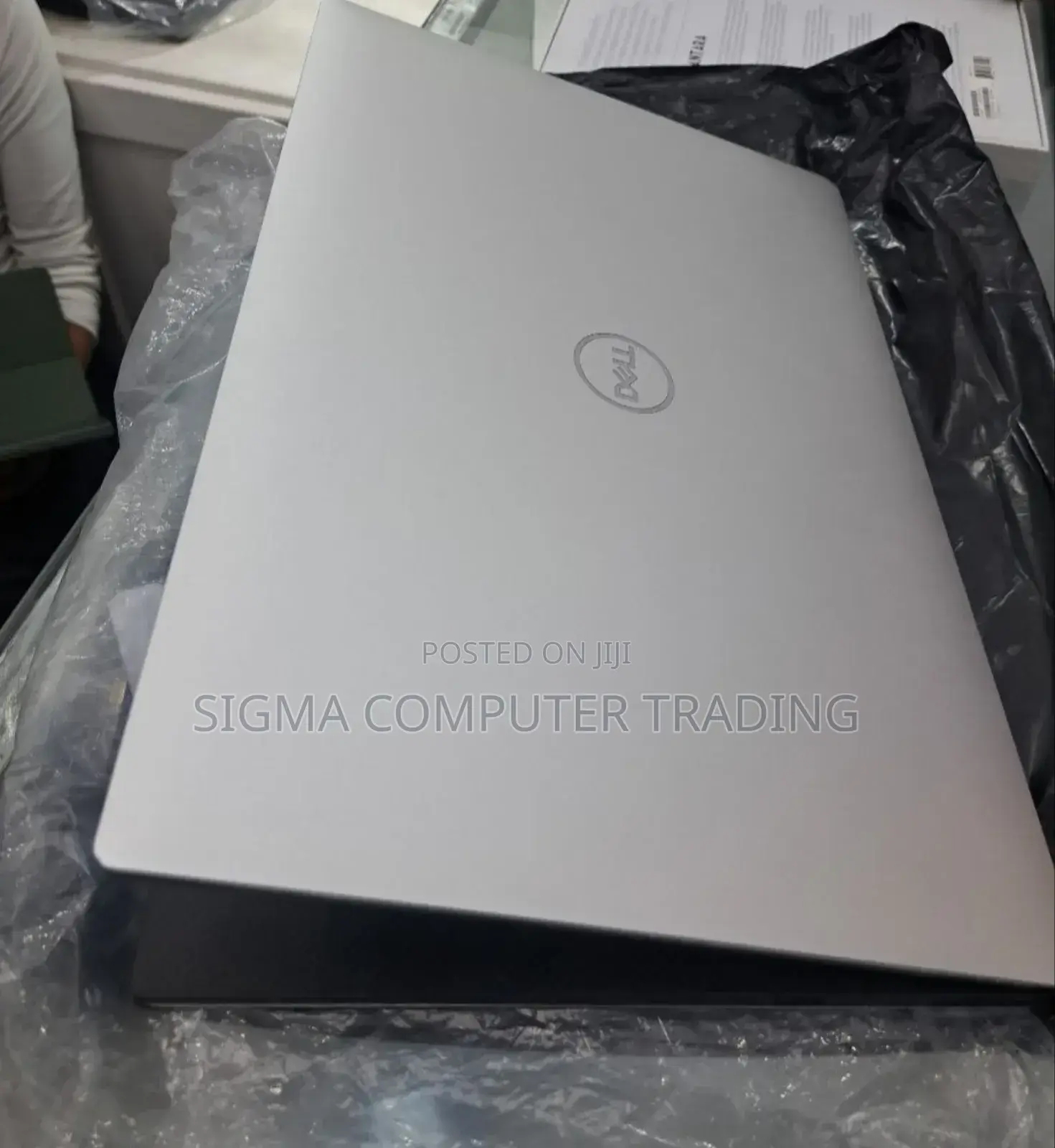 New Laptop Dell XPS 15 16GB Intel Core I7 SSD 512GB