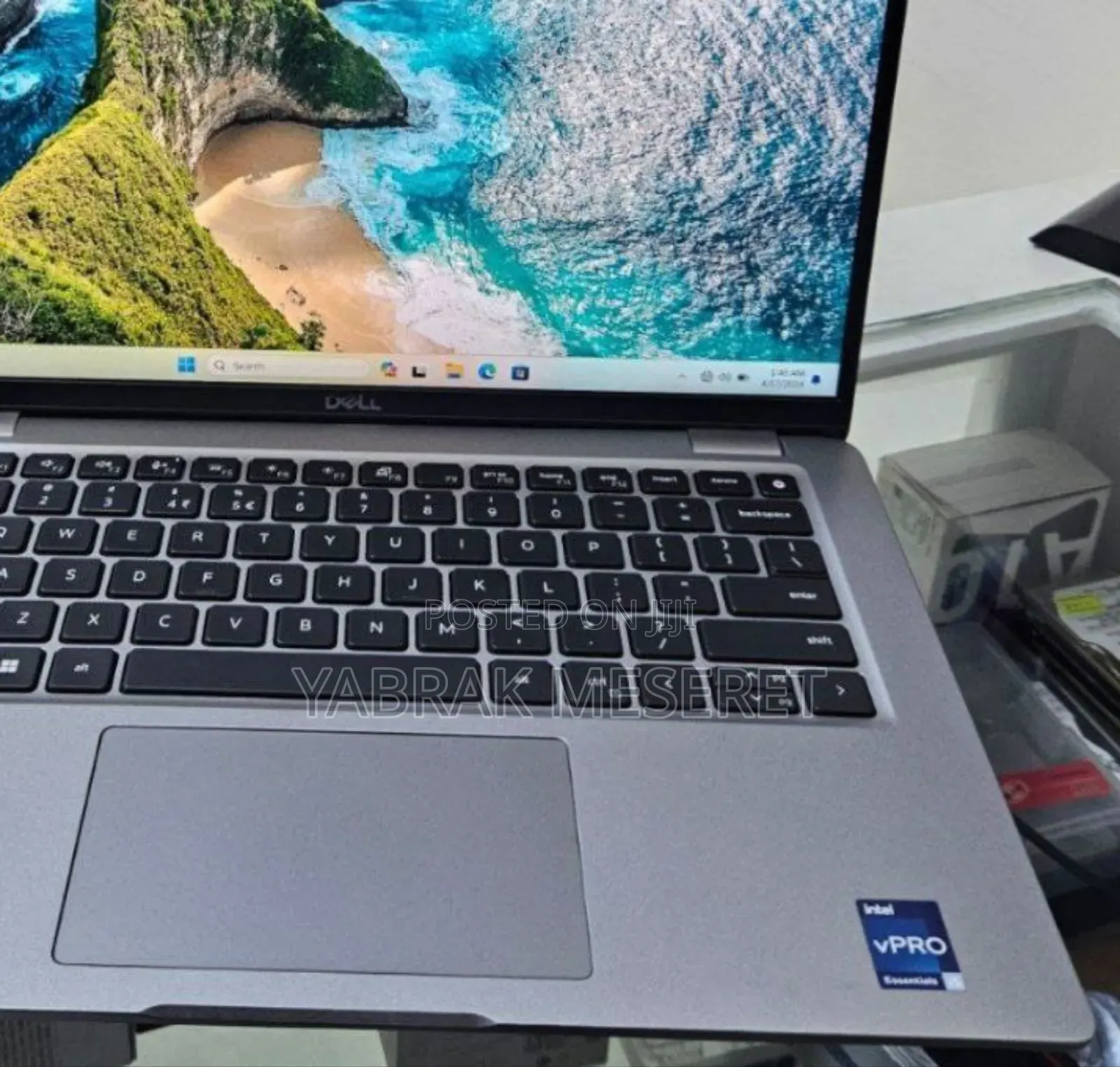 New Laptop Dell Latitude 5440 8GB AMD Ryzen 5 SSD 256GB