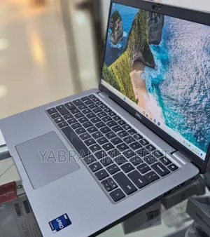 New Laptop Dell Latitude 5440 8GB AMD Ryzen 5 SSD 256GB