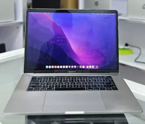 New Laptop Apple MacBook Pro 2016 16GB Intel Core I7 SSD 256GB
