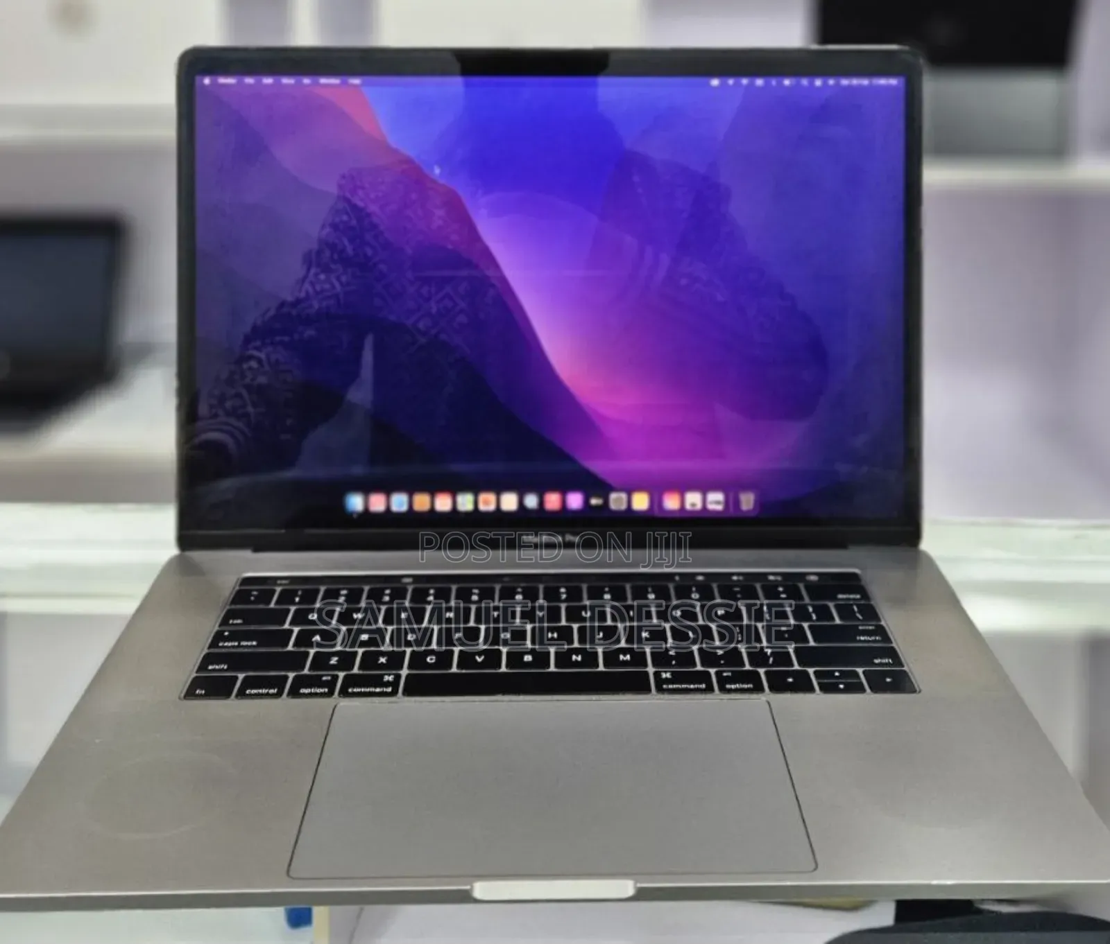 New Laptop Apple MacBook Pro 2016 16GB Intel Core I7 SSD 256GB