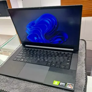 New Laptop Razer Blade 16GB AMD Ryzen 9 SSD 1T