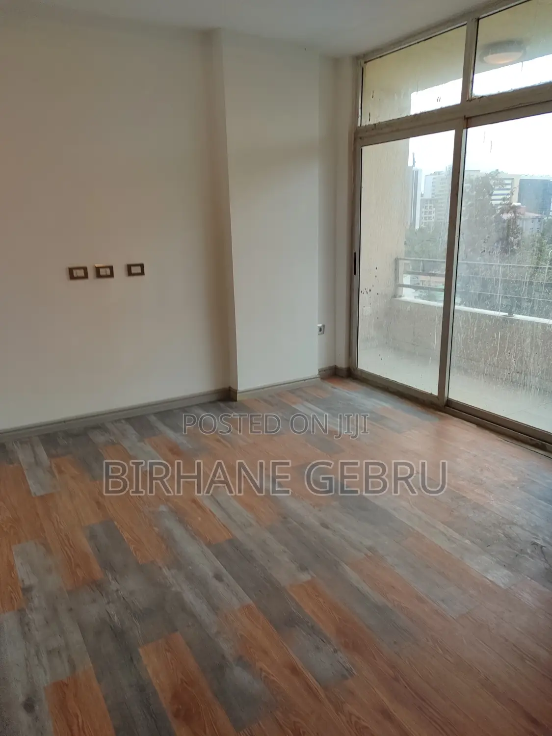 3bdrm House in Luxury Apartiment, Kirkos for rent